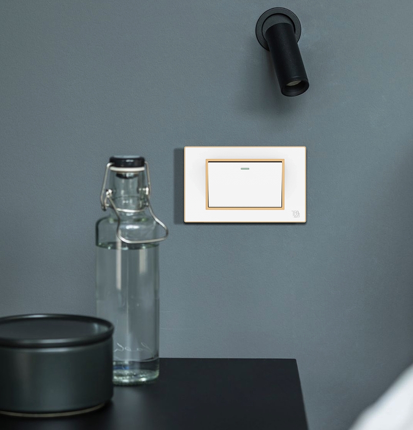 Oplus_131072 ROKA-WHITE - Image 1